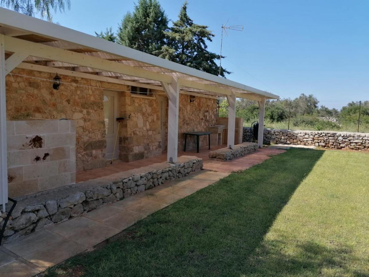 Agriturismo Allu Ruvezzu Bed and Breakfast Torre Mozza Esterno foto