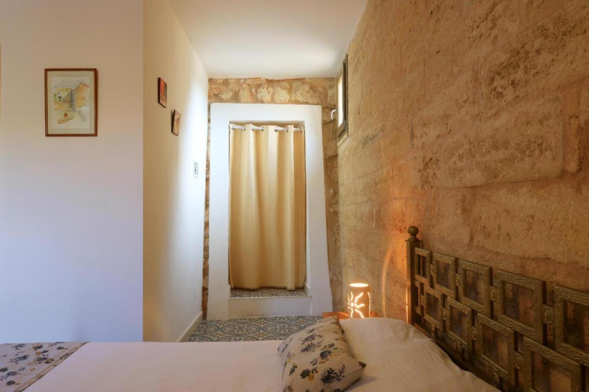 Agriturismo Allu Ruvezzu Bed and Breakfast Torre Mozza Esterno foto
